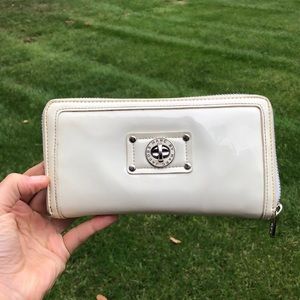 Marc Jacobs wallet